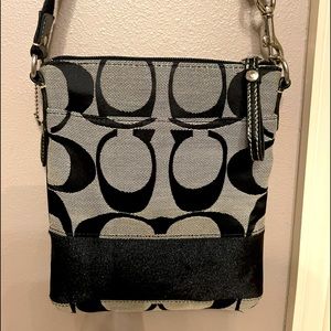 Vintage Coach crossbody bag